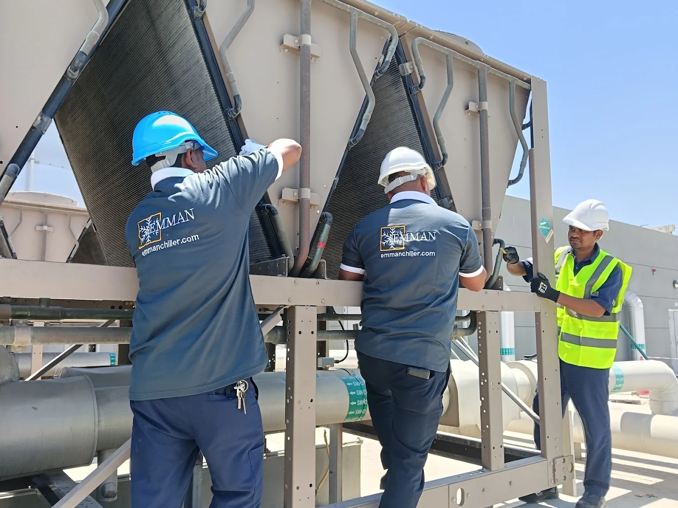 Industrial chiller service